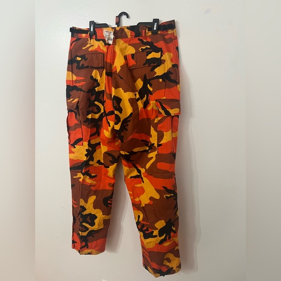 Vibrant Camouflage Military BDU Cargo Pants - Picture 6 of 7